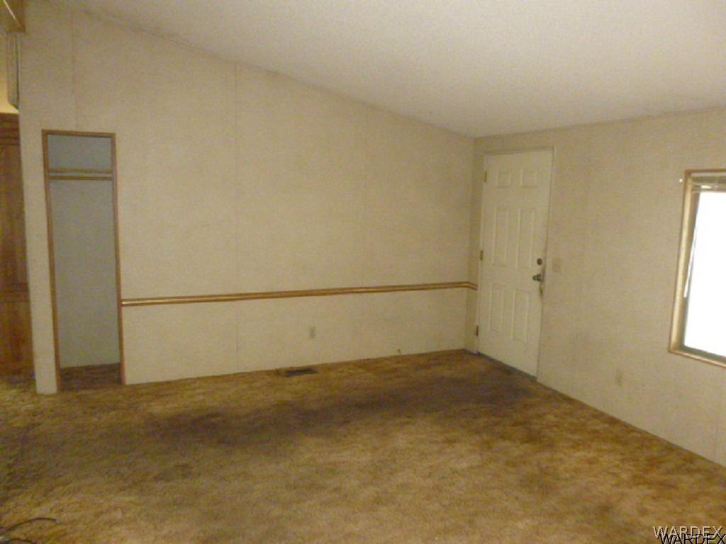 1121 Baseline Road Bullhead City, AZ 86442 - Photo 5 of 15 Gallery Image 5