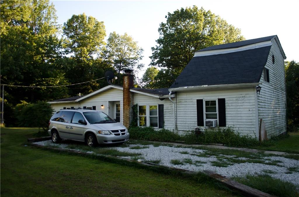3040 Hancock Ridge Road Martinsville, IN 46151 - Photo 1 of 24