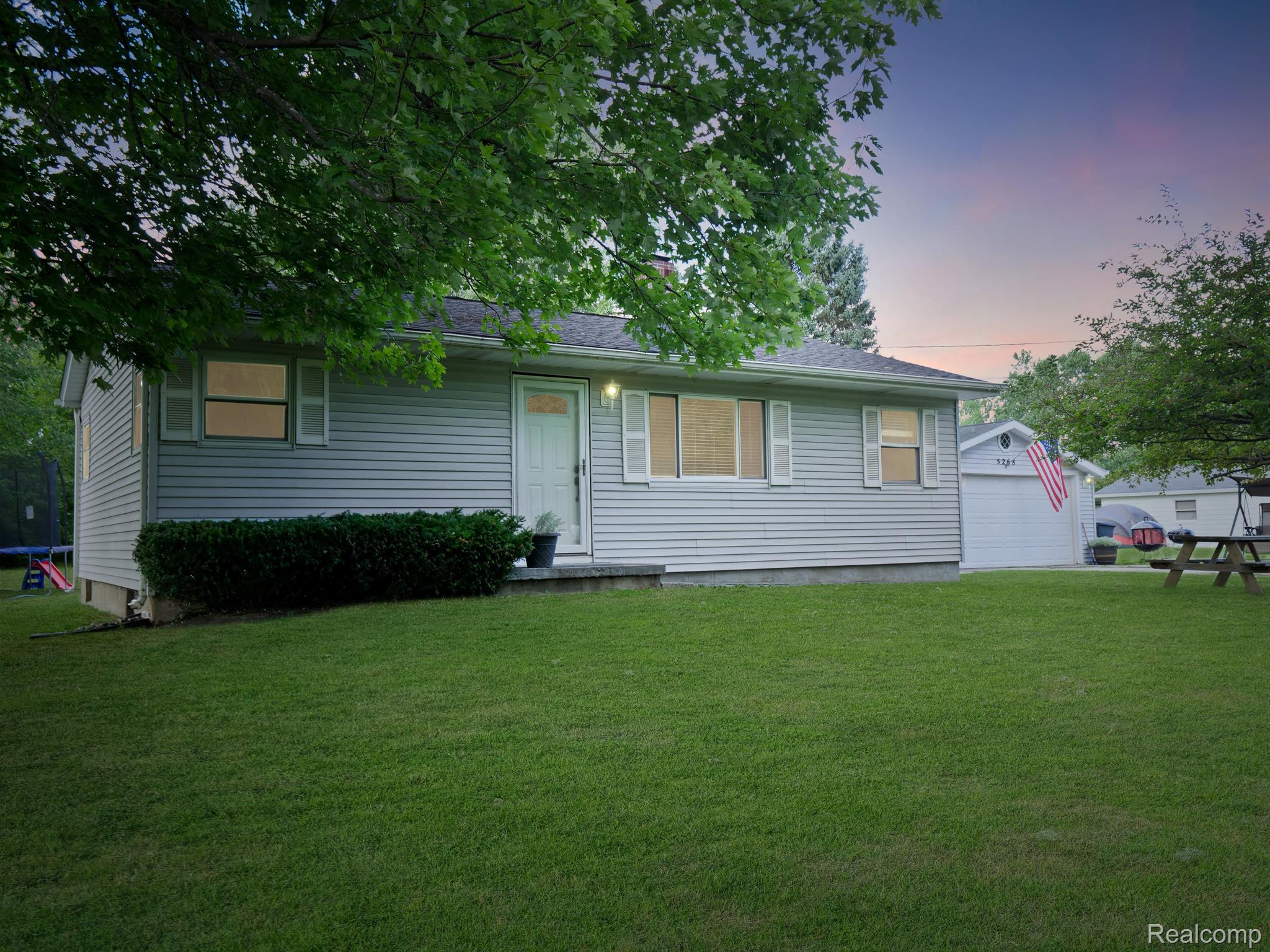 5268 West Vienna Road Clio, MI 48420 - Photo 1 of 22