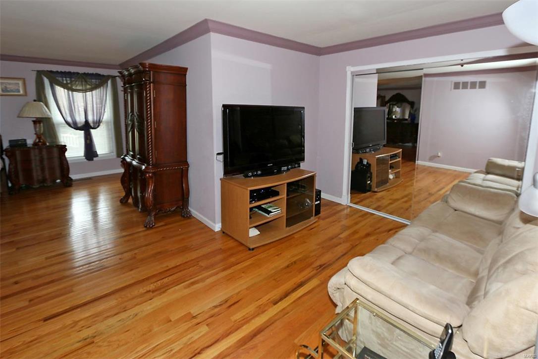 34 Williamsburg Road St. Louis, MO 63141 - Photo 16 of 41 Gallery Image 16
