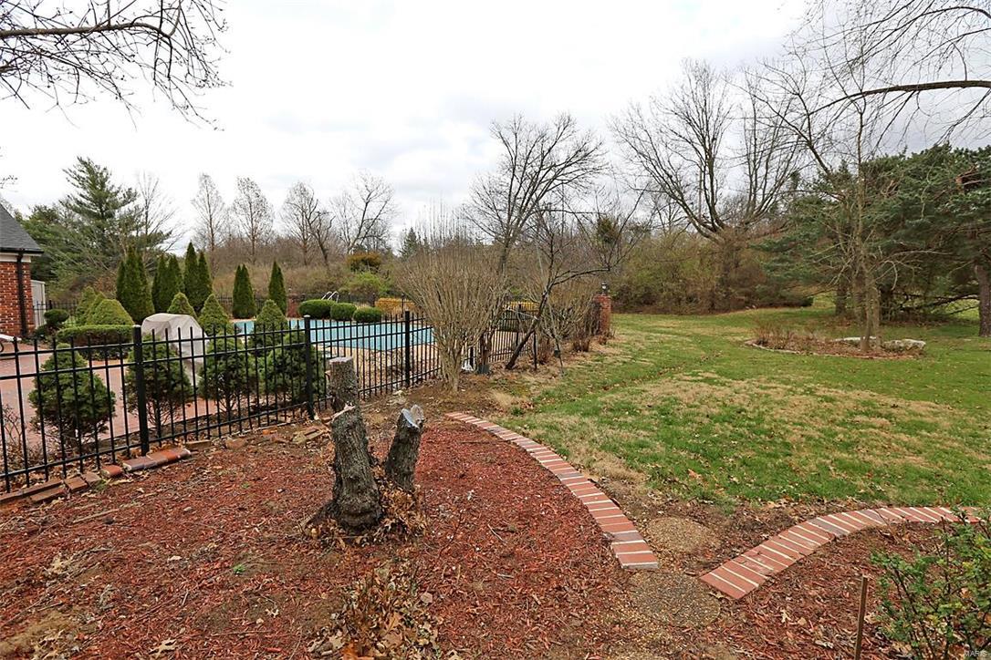 34 Williamsburg Road St. Louis, MO 63141 - Photo 34 of 41 Gallery Image 34