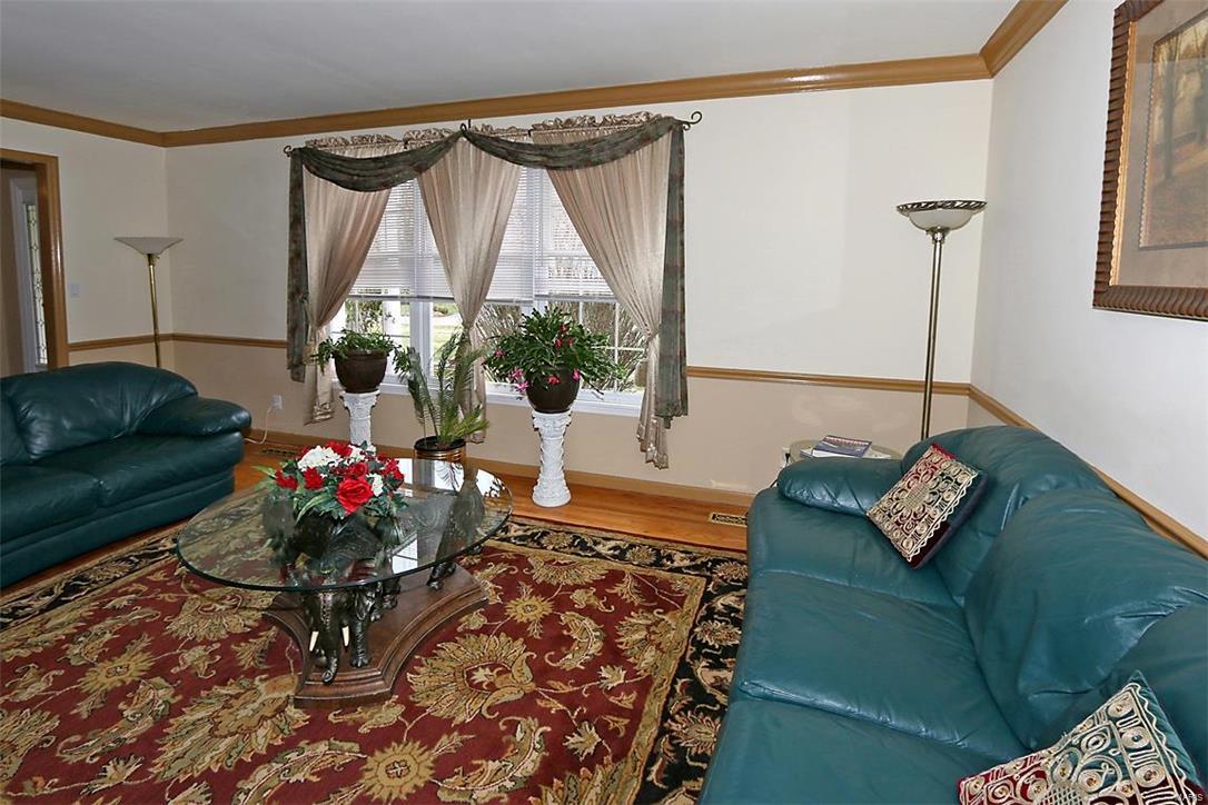 34 Williamsburg Road St. Louis, MO 63141 - Photo 6 of 41 Gallery Image 6