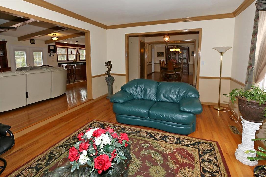 34 Williamsburg Road St. Louis, MO 63141 - Photo 7 of 41 Gallery Image 7