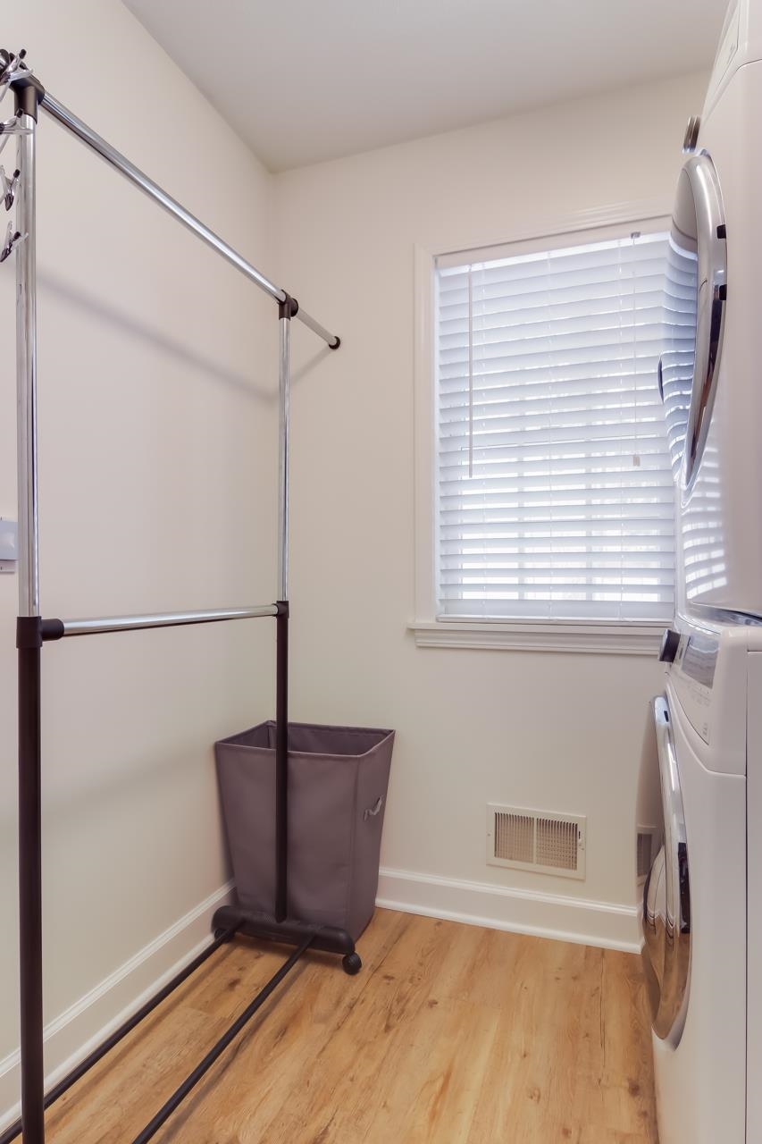 2593 Old Barn Road Traverse City, MI 49685 - Photo 23 of 28