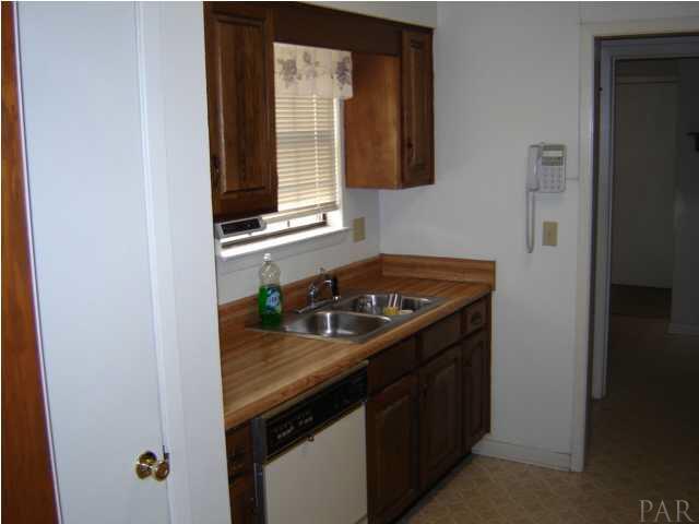 3361 Bo Peg Road Cantonment, FL 32533 - Photo 6 of 13 Kitchen sink area.