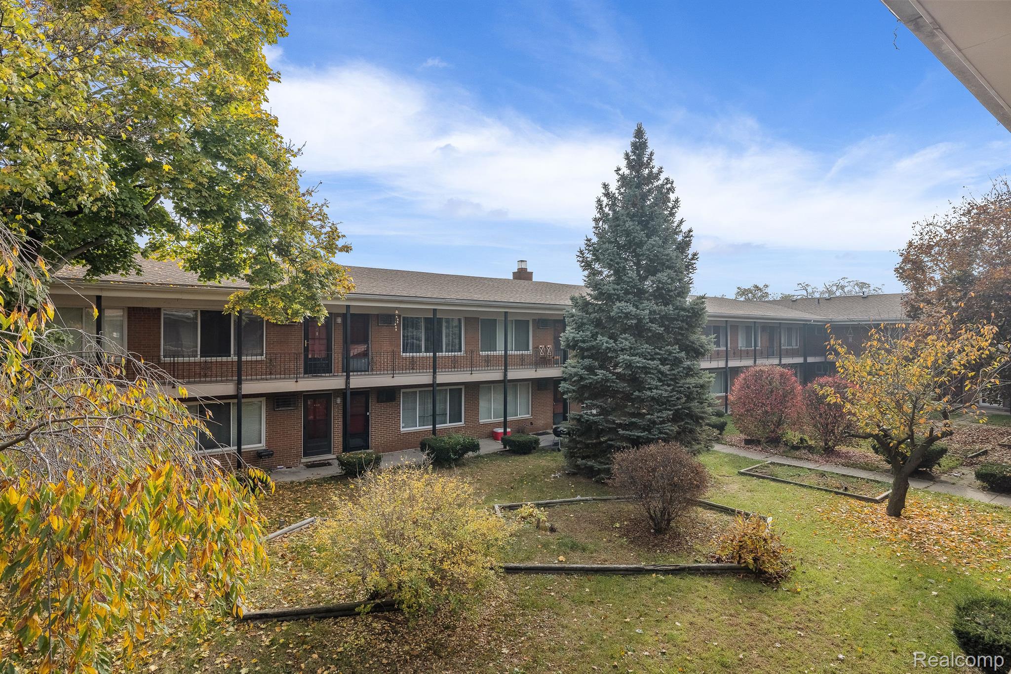 25301 Five Mile Road, Unit 208 Redford, MI 48239 - Photo 5 of 18 Gallery Image 5