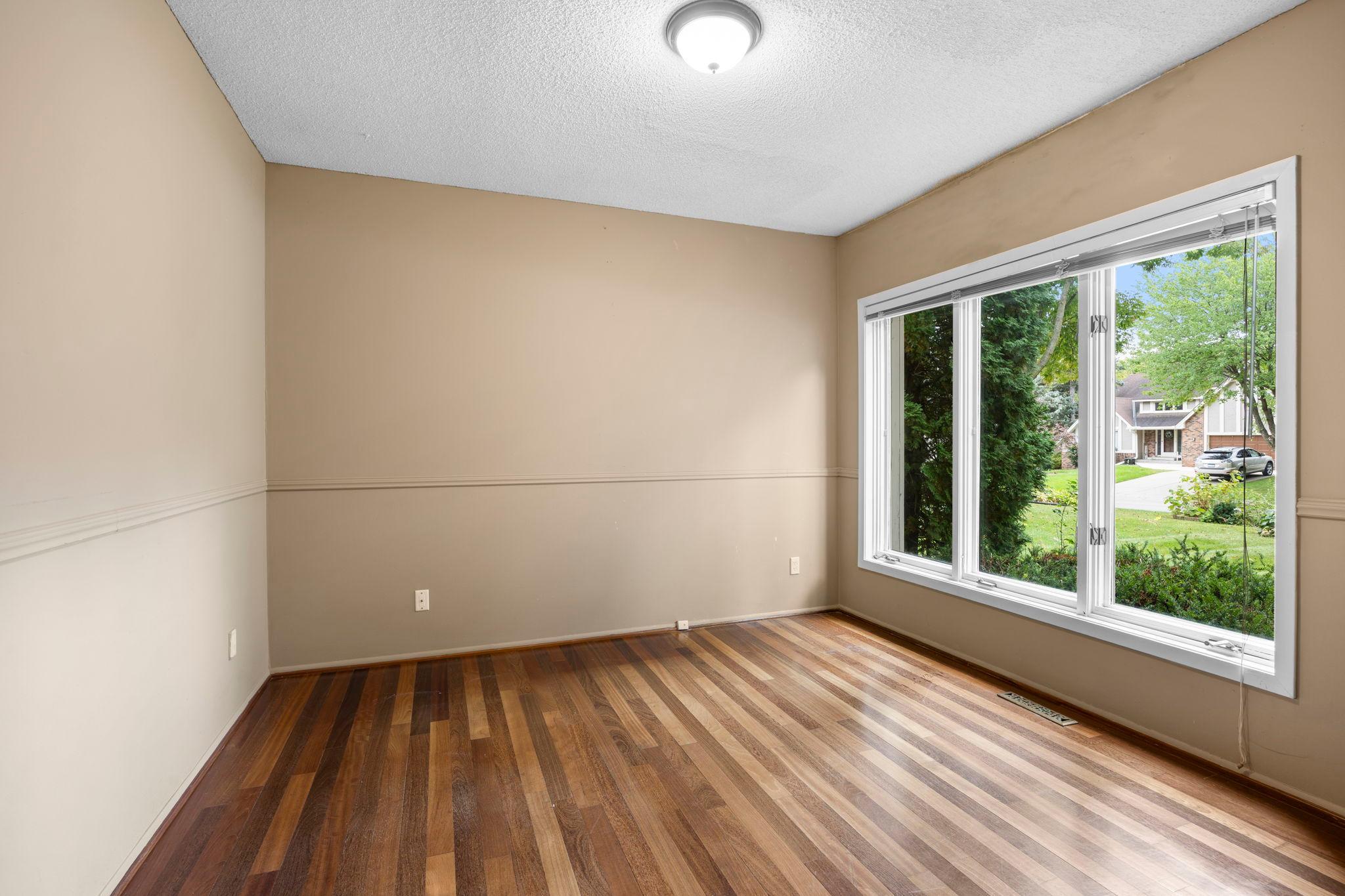 15588 Canyon Ridge Eden Prairie, MN 55347 - Photo 13 of 60 Gallery Image 13