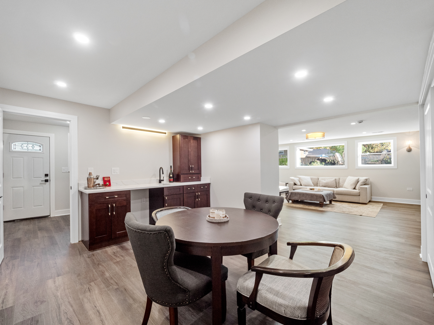 1221 Castle Drive Park Ridge, IL 60068 - Photo 32 of 41 Gallery Image 32
