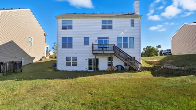 $464,000 | 1607 Seward Road, Joliet, IL 60431