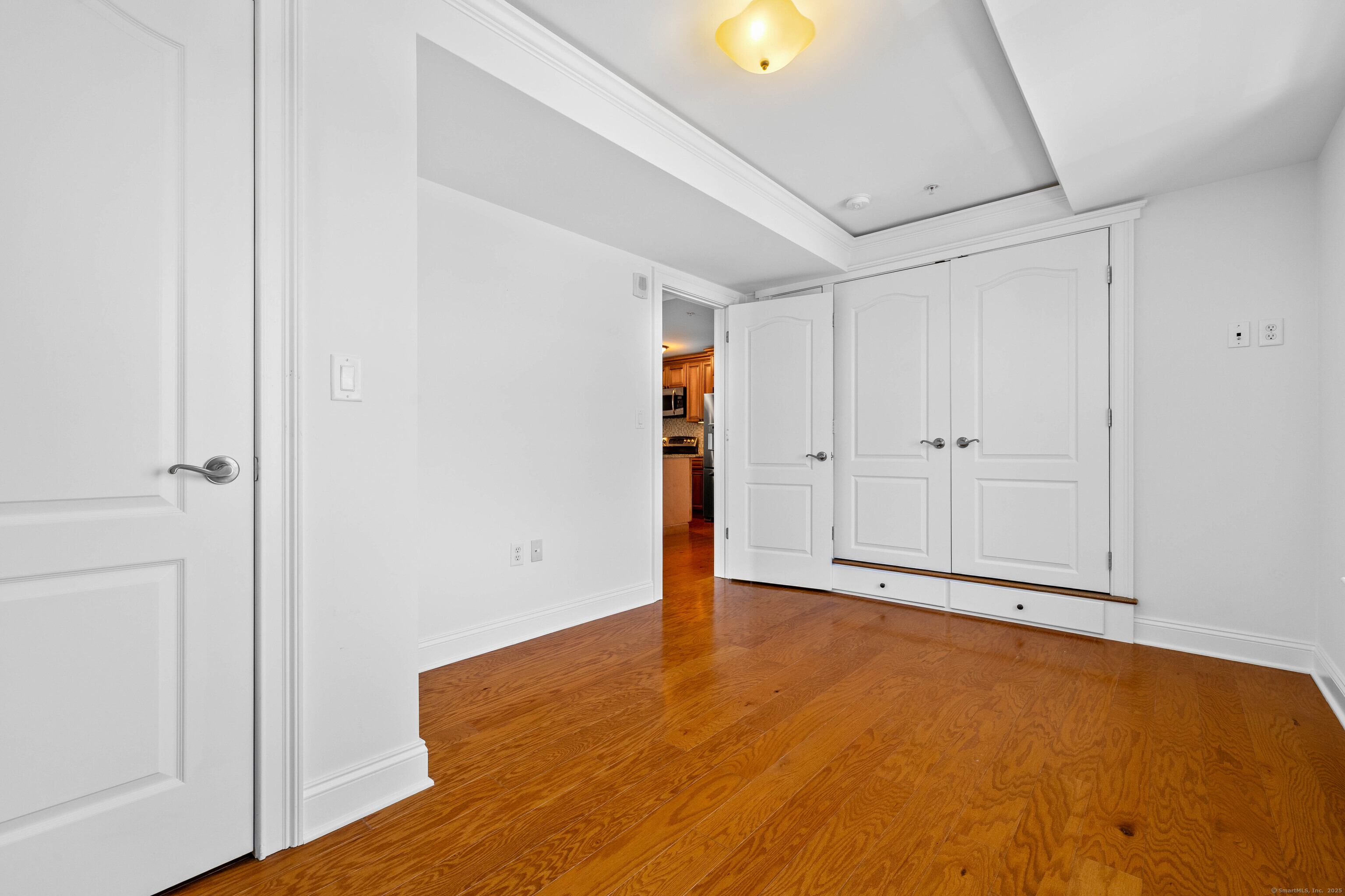 461 Bank Street, Unit 802 New London, CT 06320 - Photo 22 of 35 a view of an empty room