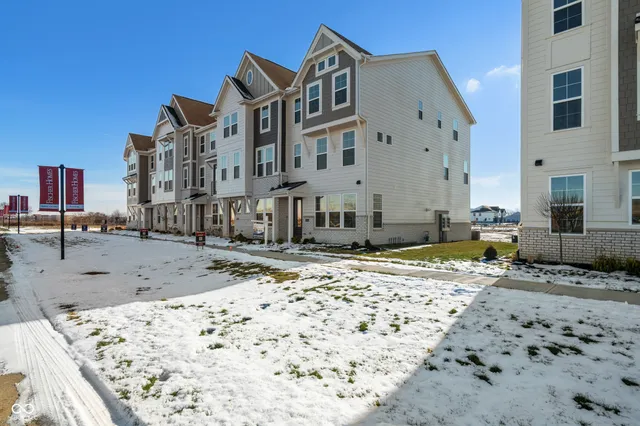 $2,800 | 414 Elite Street, Westfield, IN 46074