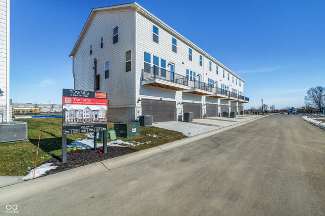 $2,800 | 414 Elite Street, Westfield, IN 46074