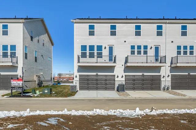 $2,800 | 414 Elite Street, Westfield, IN 46074