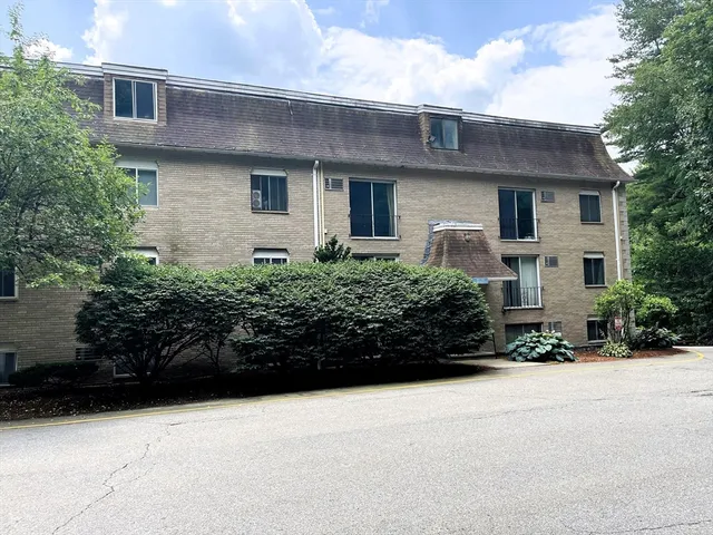 $1,595 | 196 Swanson Road, Unit 505, Boxborough, MA 01719