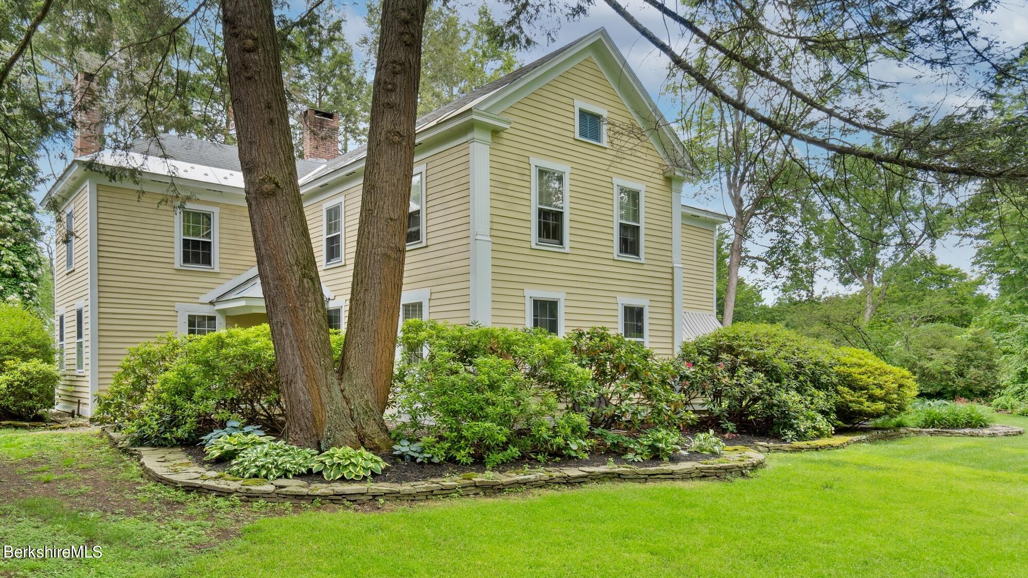 5 Main Street Stockbridge, MA 01262 - Photo 1 of 29 DSC02124mls