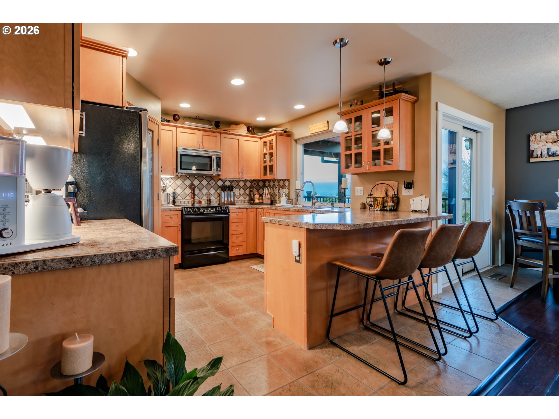 2111 View Court The Dalles, OR 97058 - Photo 11 of 48