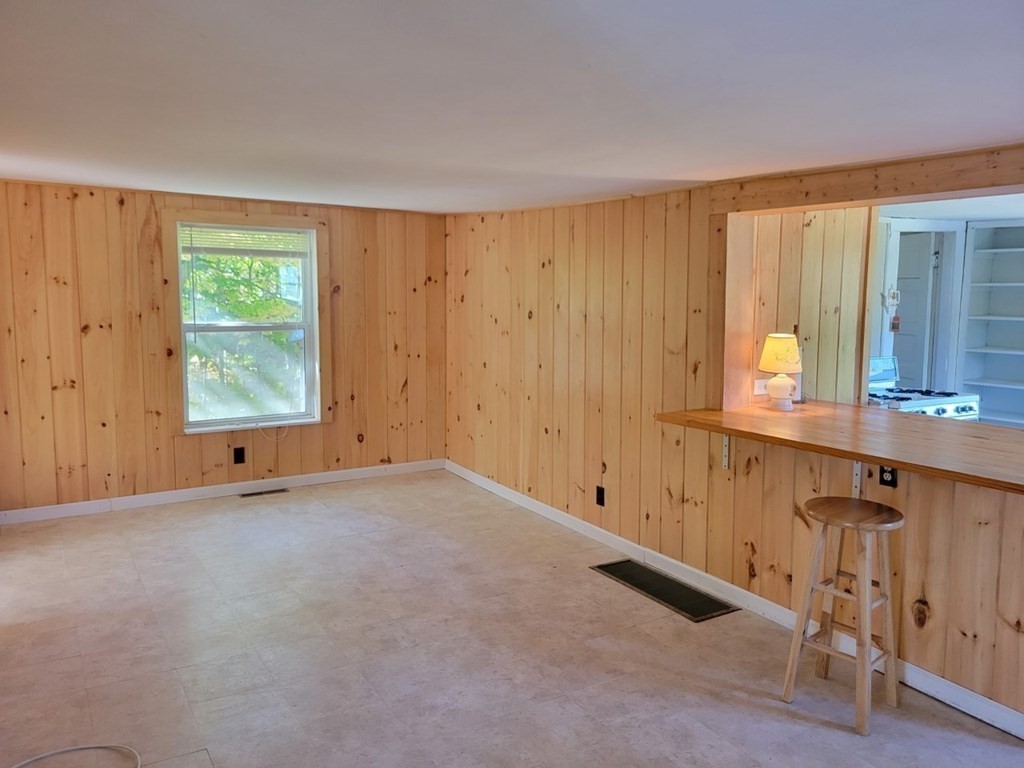 140 State Road Phillipston, MA 01331 - Photo 3 of 20
