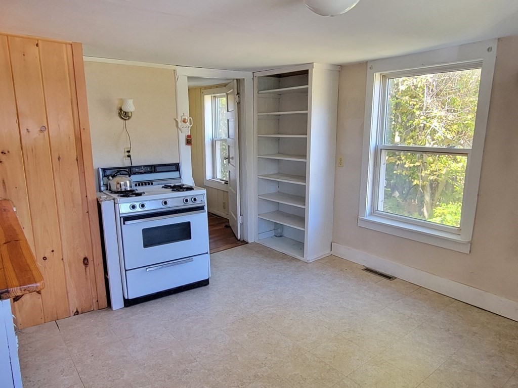 140 State Road Phillipston, MA 01331 - Photo 7 of 20