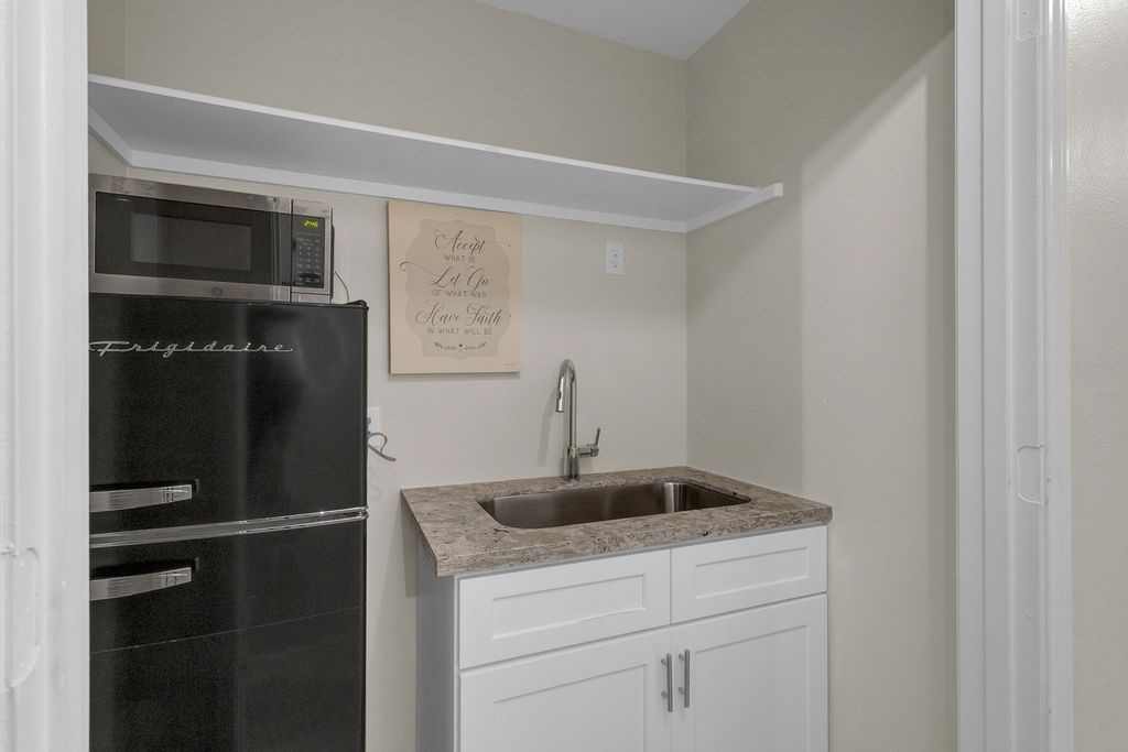 746 Cape Cottage Lane Spring, TX 77373 - Photo 23 of 36 a close view of closet