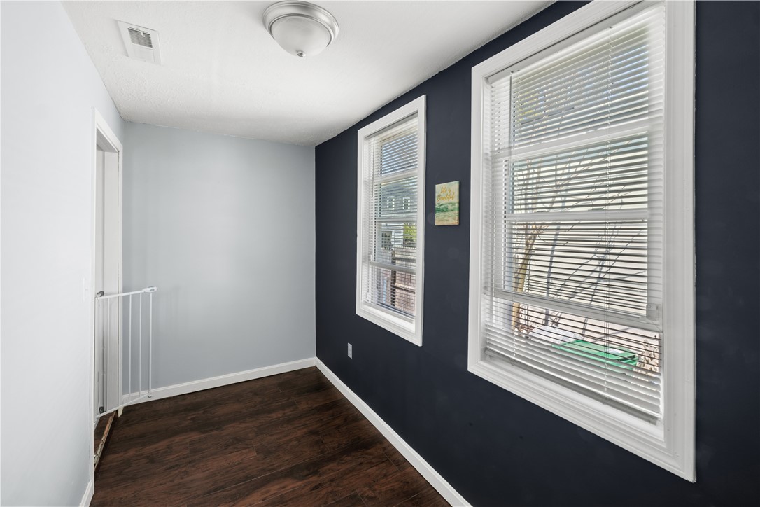 23 Logan Street Warwick, RI 02889 - Photo 15 of 34 BONUS ROOM