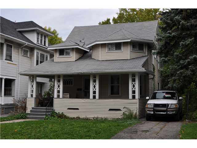 282 Lake View Park Rochester, NY 14613 - Photo 1 of 1 Exterior Front