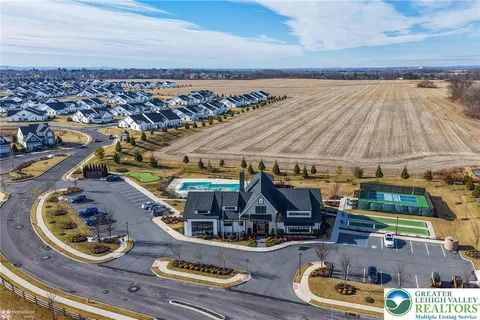 $739,000 | 6822 Sycamore Drive, Bath, PA 18014