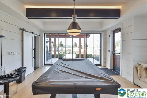 $739,000 | 6822 Sycamore Drive, Bath, PA 18014