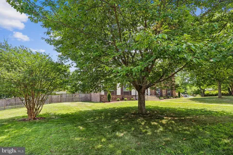 $1,100,000 | 12007 Titian Way, Potomac, MD 20854