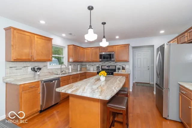 $364,900 | 1410 Woodbrooke Drive, New Castle, IN 47362