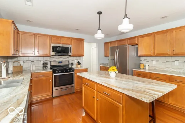 $364,900 | 1410 Woodbrooke Drive, New Castle, IN 47362