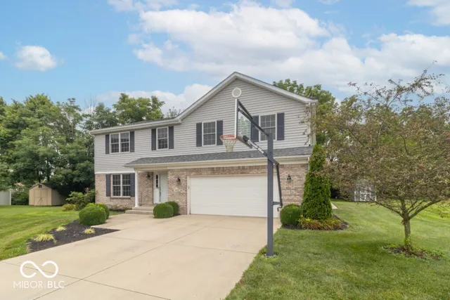 $364,900 | 1410 Woodbrooke Drive, New Castle, IN 47362