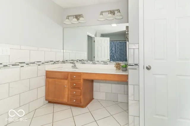 $364,900 | 1410 Woodbrooke Drive, New Castle, IN 47362