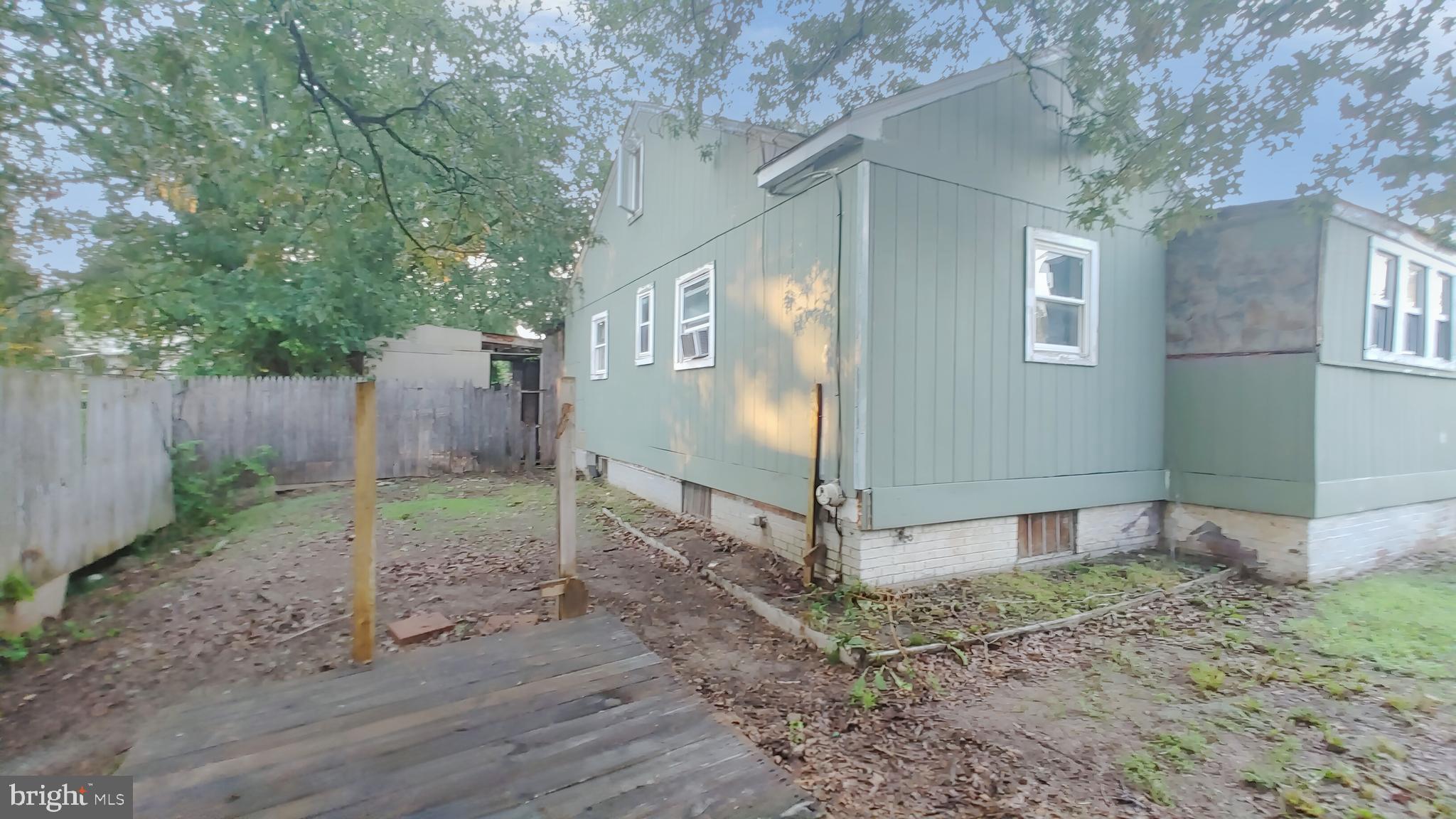 6410 Woodley Road Clinton, MD 20735 - Photo 8 of 15 Side