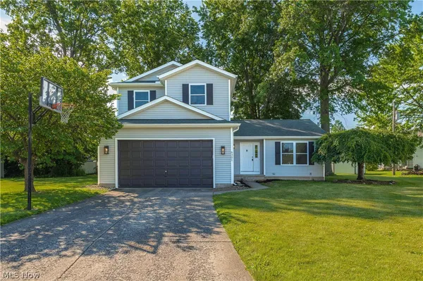 $299,999 | 6301 Fiesta Court, Lorain, OH 44053