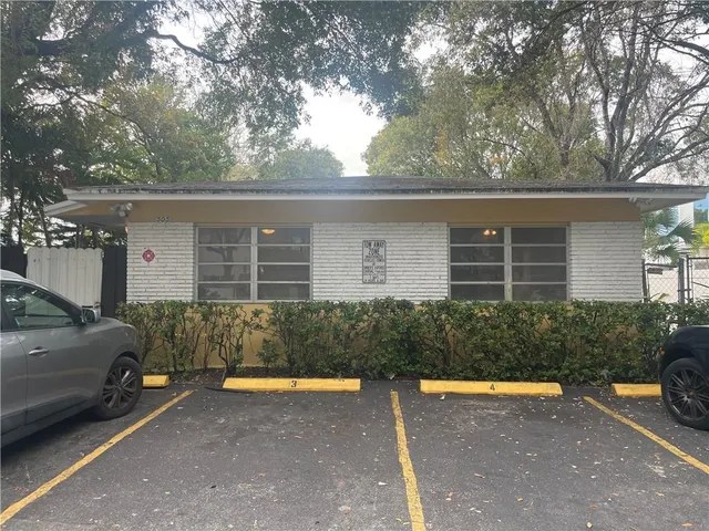 $1,400 | 505 Northeast 4th Avenue, Unit 1, Fort Lauderdale, FL 33301