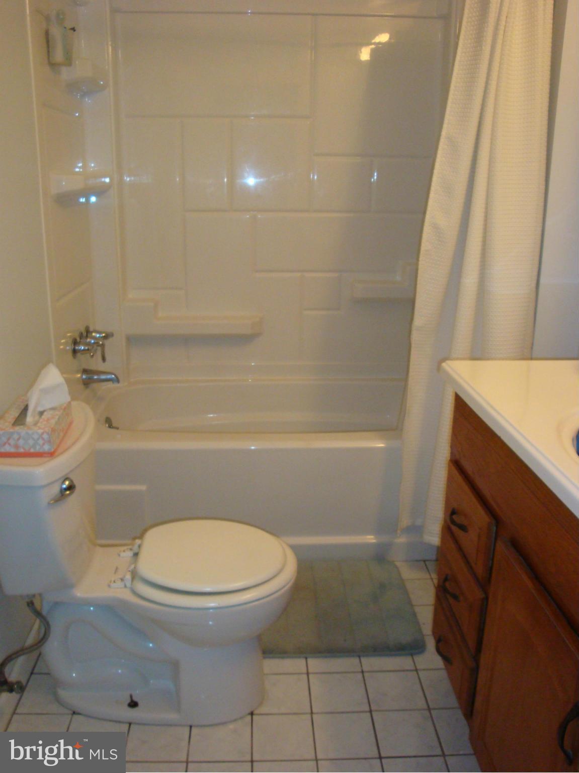 1822 Wendover Road Baltimore, MD 21234 - Photo 15 of 30 Bath