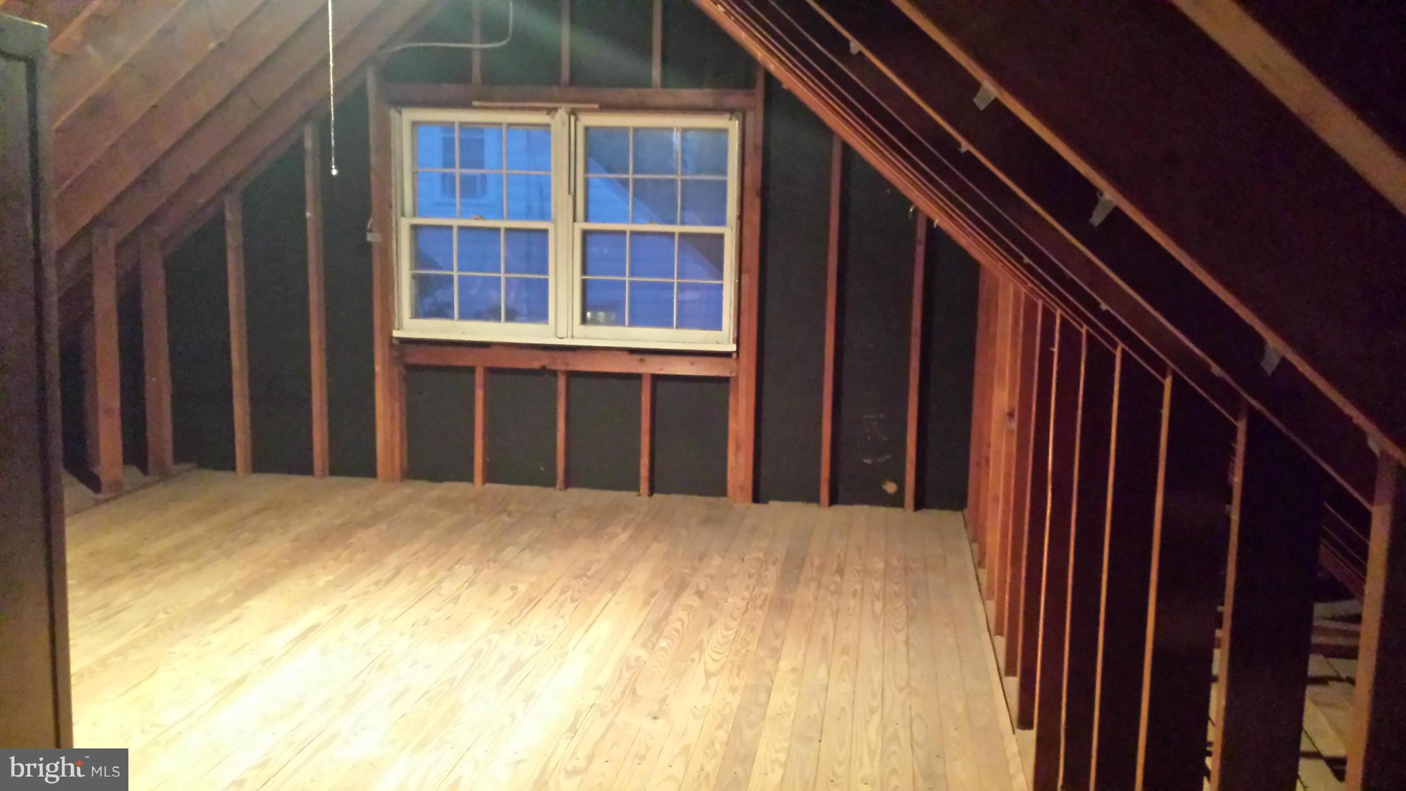 1822 Wendover Road Baltimore, MD 21234 - Photo 18 of 30 upper level