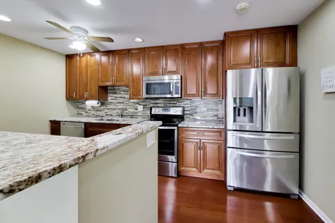 $269,000 | 201 Thames Parkway, Unit 3G, Park Ridge, IL 60068