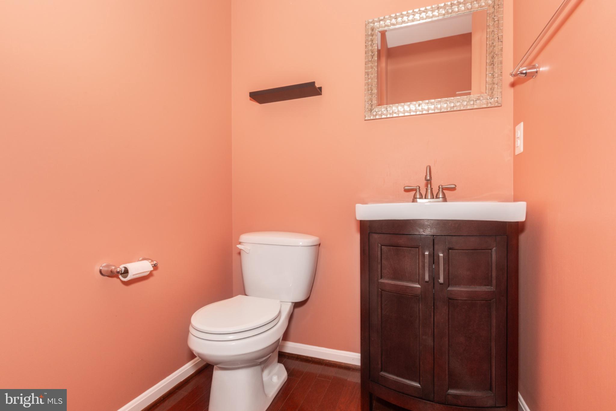 2511 Highcrest Court Manchester, MD 21102 - Photo 28 of 59 Main level half bath