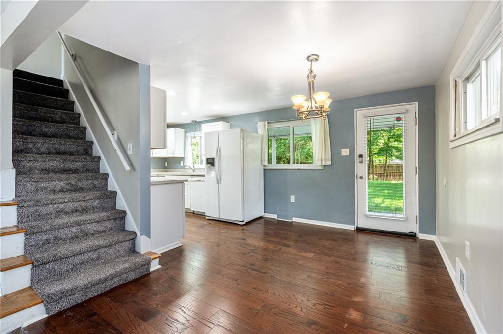 395 Rodi Road Pittsburgh, PA 15235 - Photo 6 of 28 Gallery Image 6