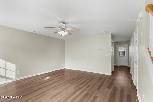 $1,200 | 108 Pete Jones Drive, Unit 6, Richlands, NC 28574