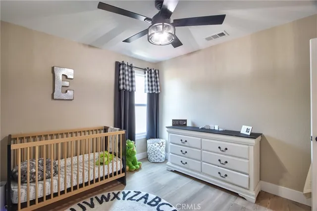 a view of a backyard with plants