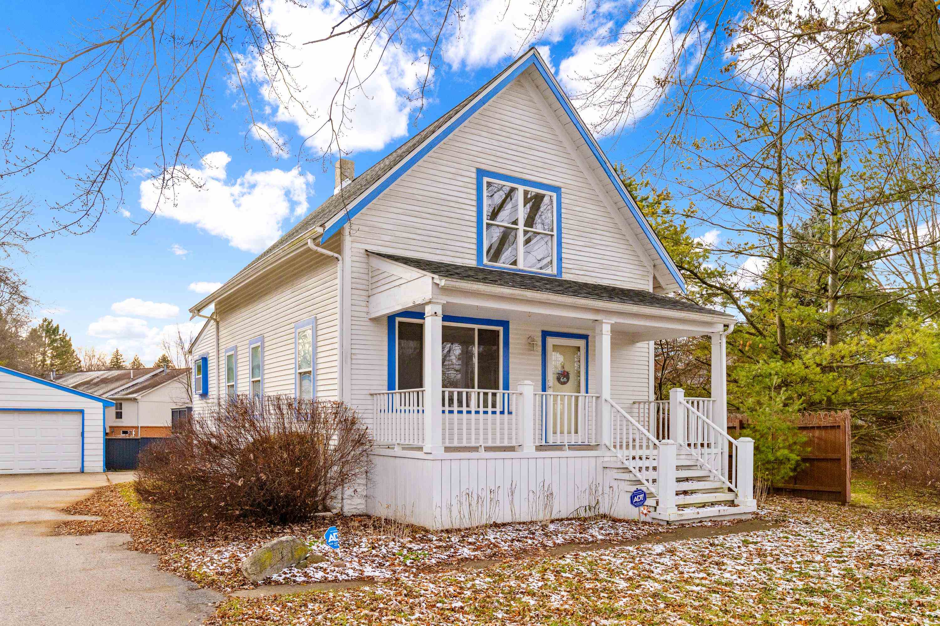 4950 Auburn Road Shelby, MI 48317 - Photo 1 of 32