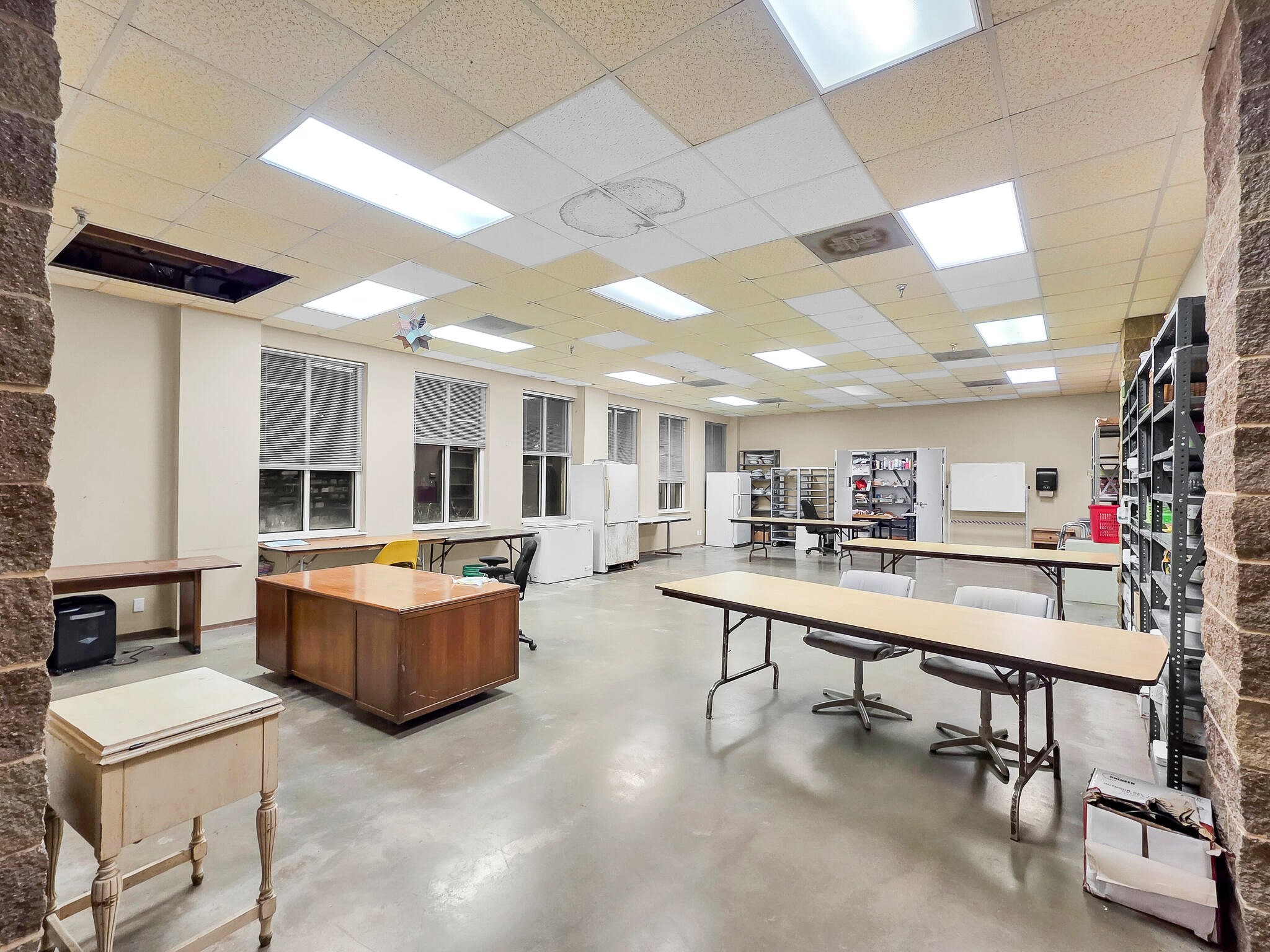 4073 Fm 3318 Road Brookshire, TX 77423 - Photo 11 of 50 a room with furniture