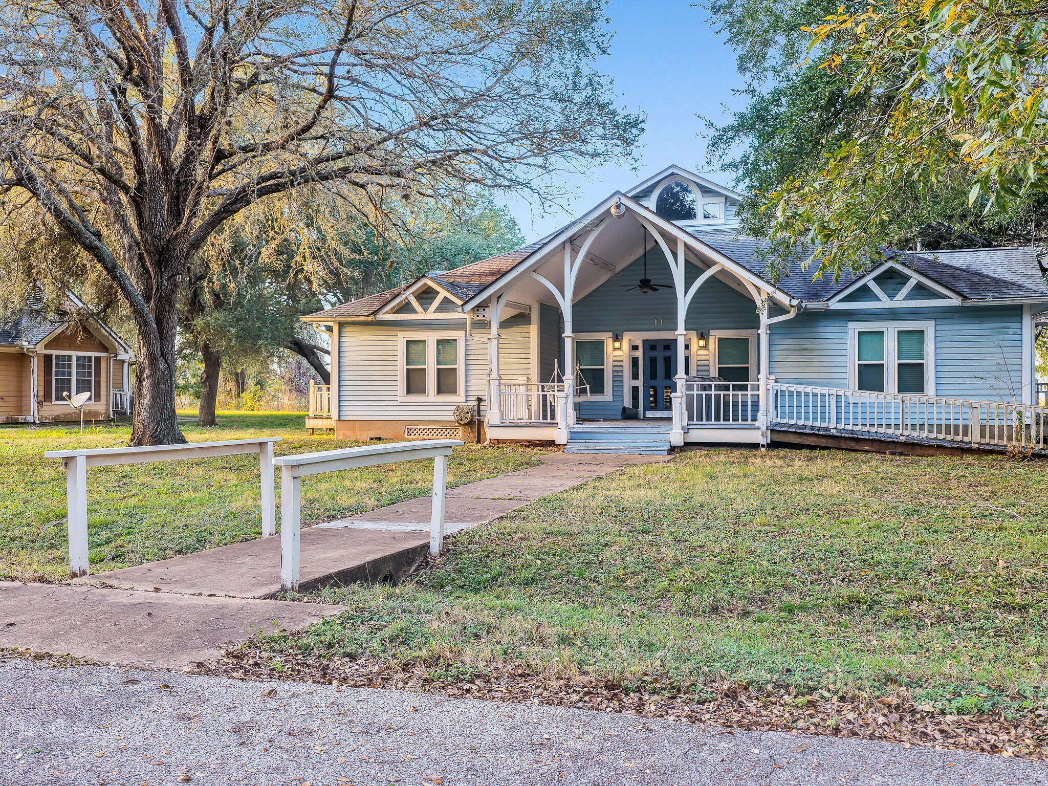 4073 Fm 3318 Road Brookshire, TX 77423 - Photo 27 of 50 a front view of a house with a yard and large tree