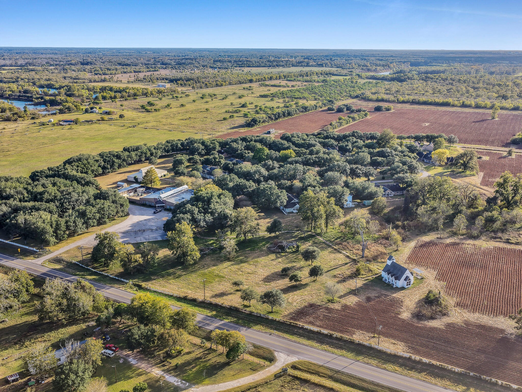 4073 Fm 3318 Road Brookshire, TX 77423 - Photo 4 of 50 a view of city and ocean