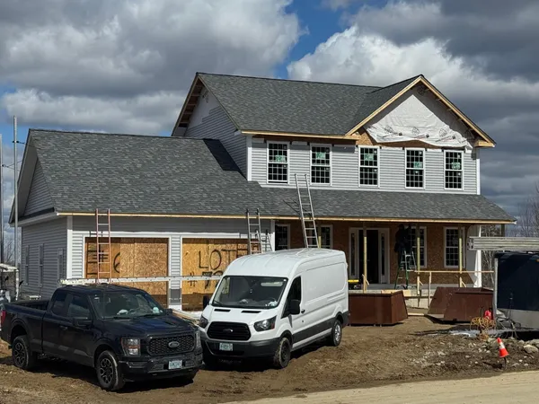 $735,837 | 72 Lantern Drive, Sandown, NH 03873