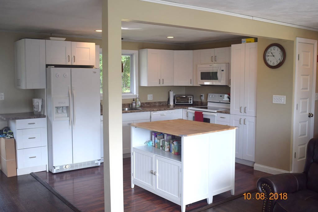 8 Cornell Road Danvers, MA 01923 - Photo 4 of 28 Gallery Image 4