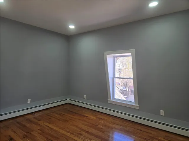 $2,450 | 169 Knight Street, Unit 3, Providence, RI 02909