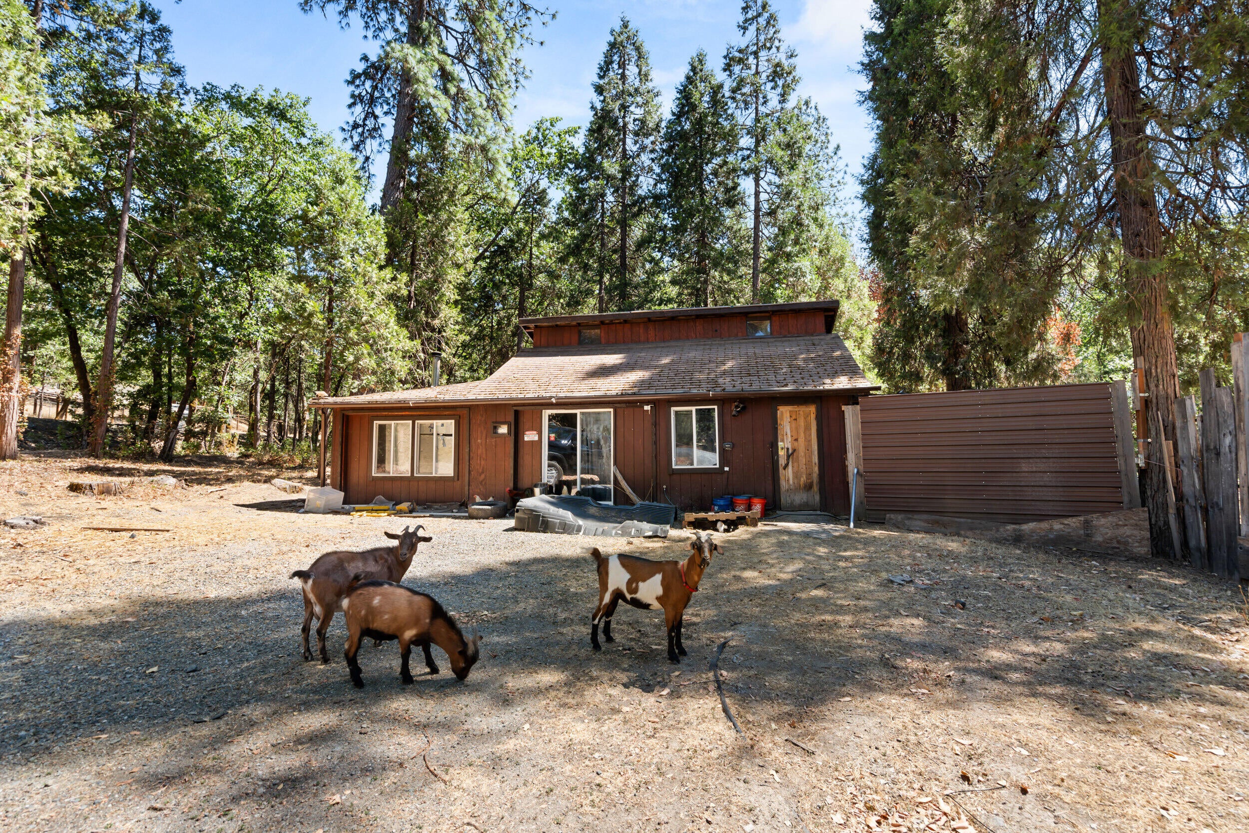 1000 Three Pines Road Grants Pass, OR 97526 - Photo 21 of 37 20 ADU Front and Friends